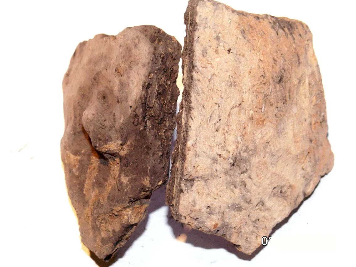Archaeological ceramic sample for radiocarbon dating